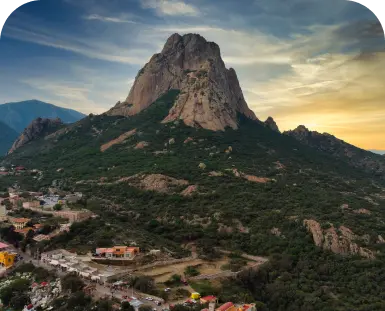 Peña de Bernal y Tequisquiapan